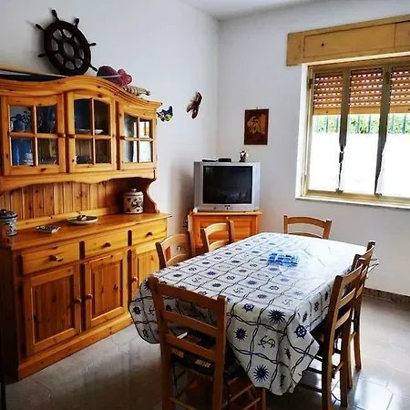 Holiday home Perla Azzurra *